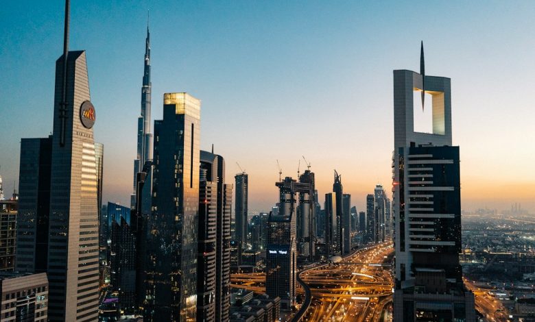 الإمارات ورمز الدرهم الجديد