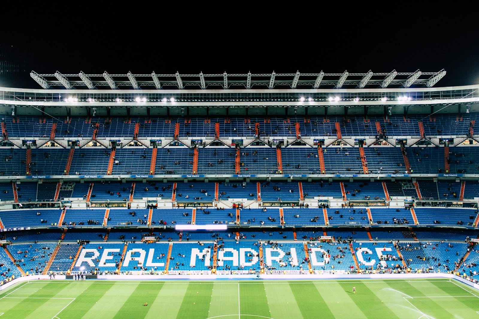صورة أرشيفية لملعب سانتياغو برنابيو ومدرجات ريال مدريد، تصوير Vienna Reyes